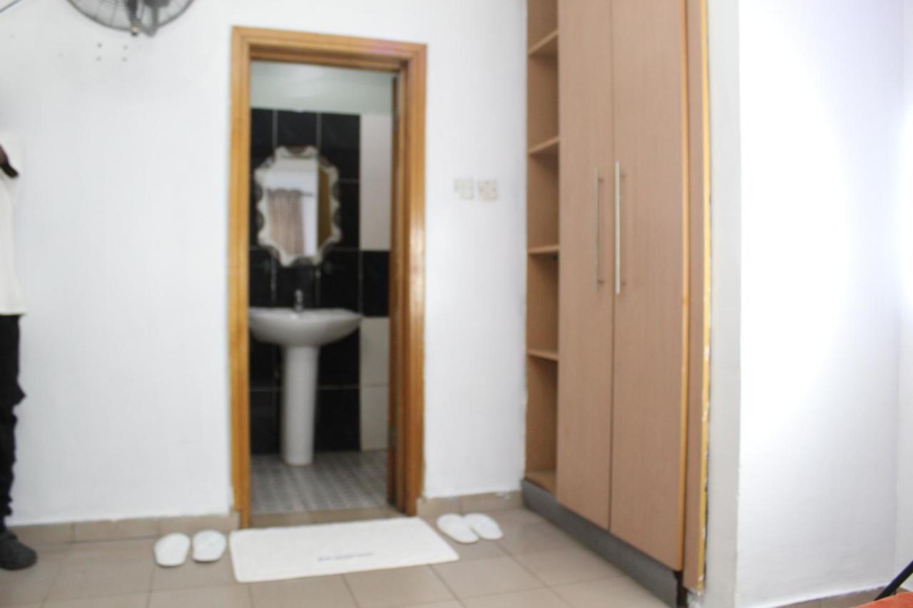 Blue Moon Hotels Victoria Island ลากอส ภายนอก รูปภาพ