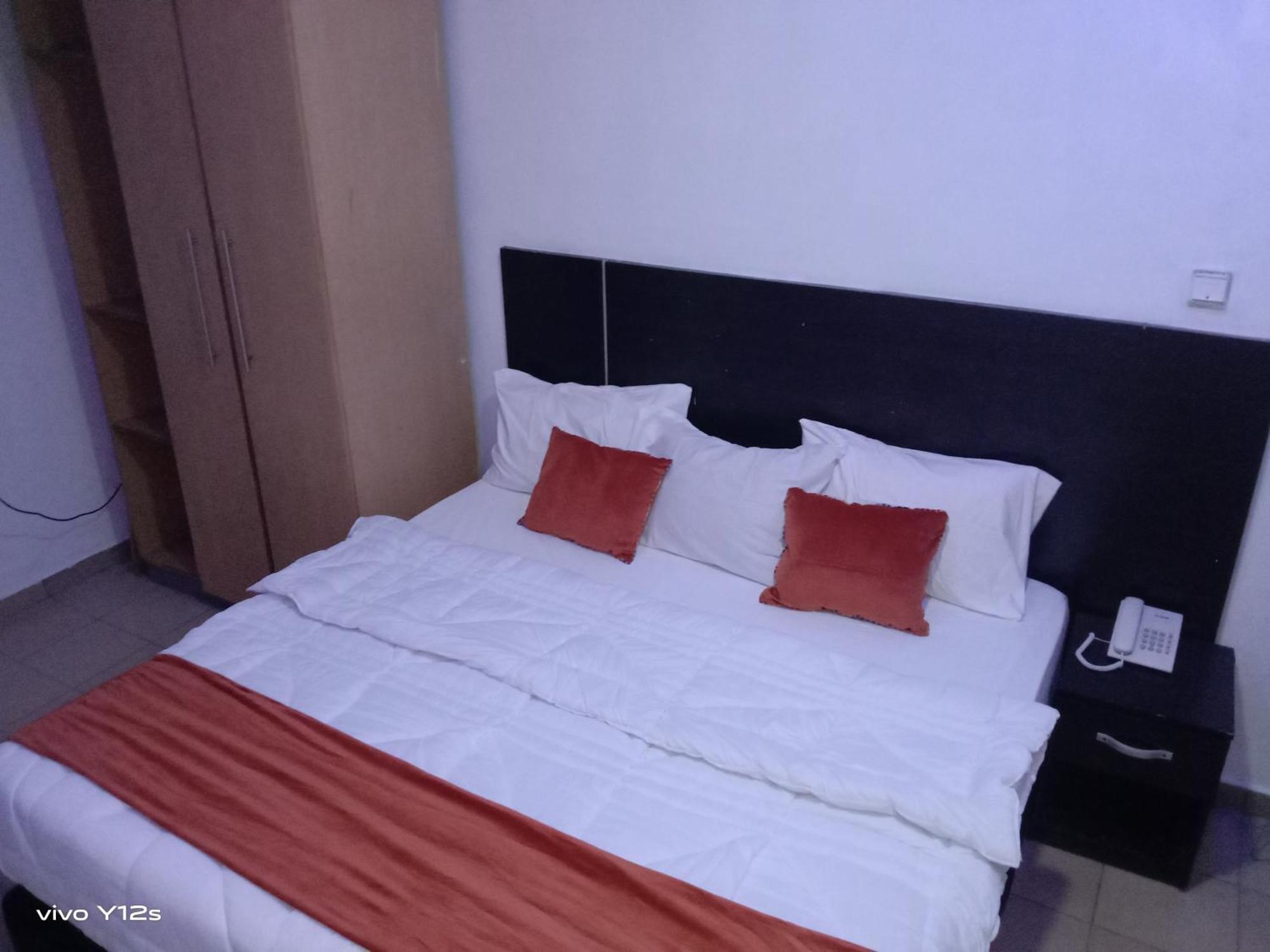 Blue Moon Hotels Victoria Island ลากอส ภายนอก รูปภาพ