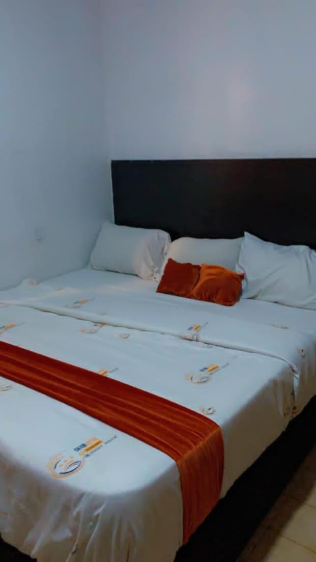 Blue Moon Hotels Victoria Island ลากอส ภายนอก รูปภาพ