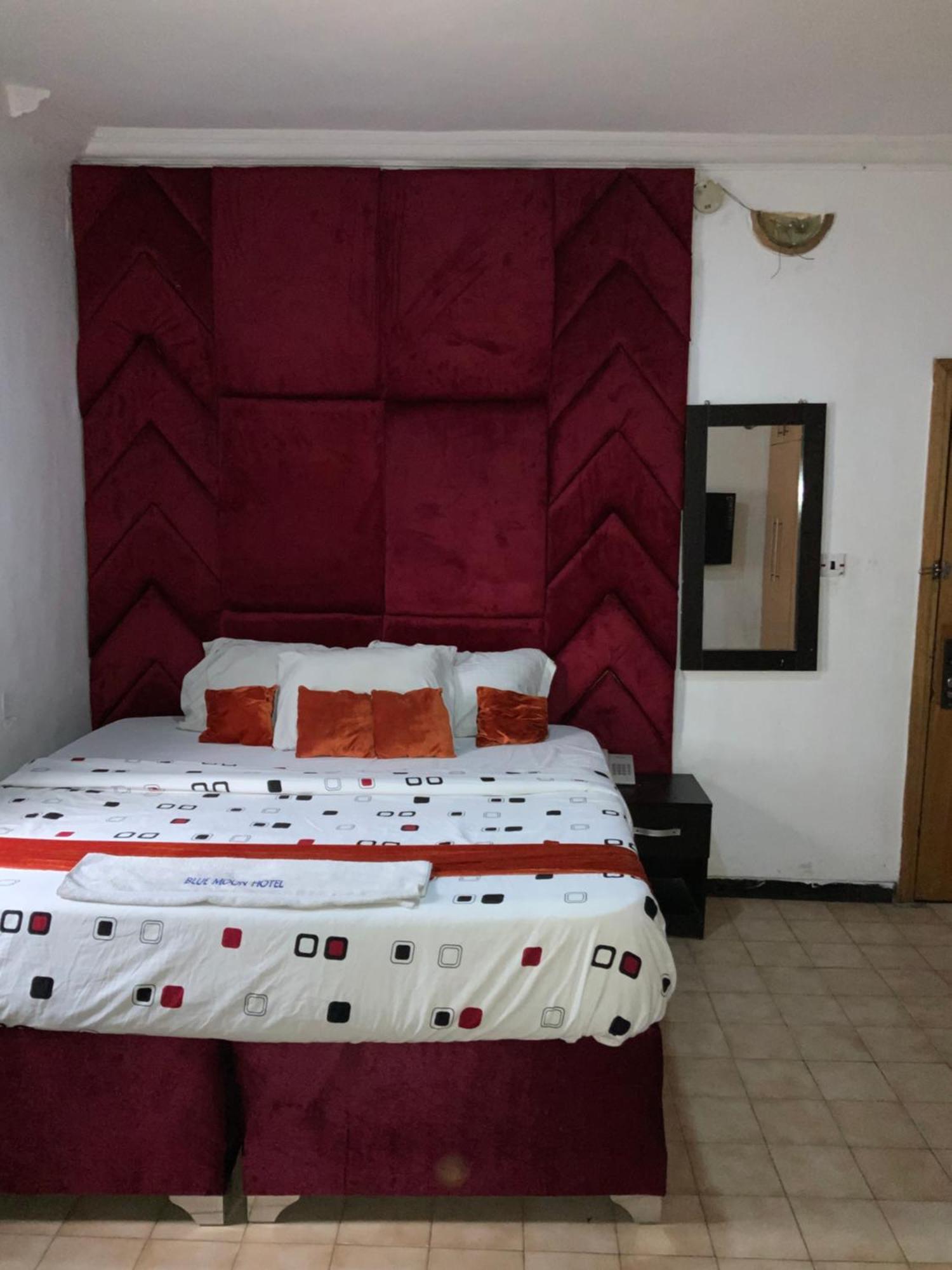 Blue Moon Hotels Victoria Island ลากอส ภายนอก รูปภาพ