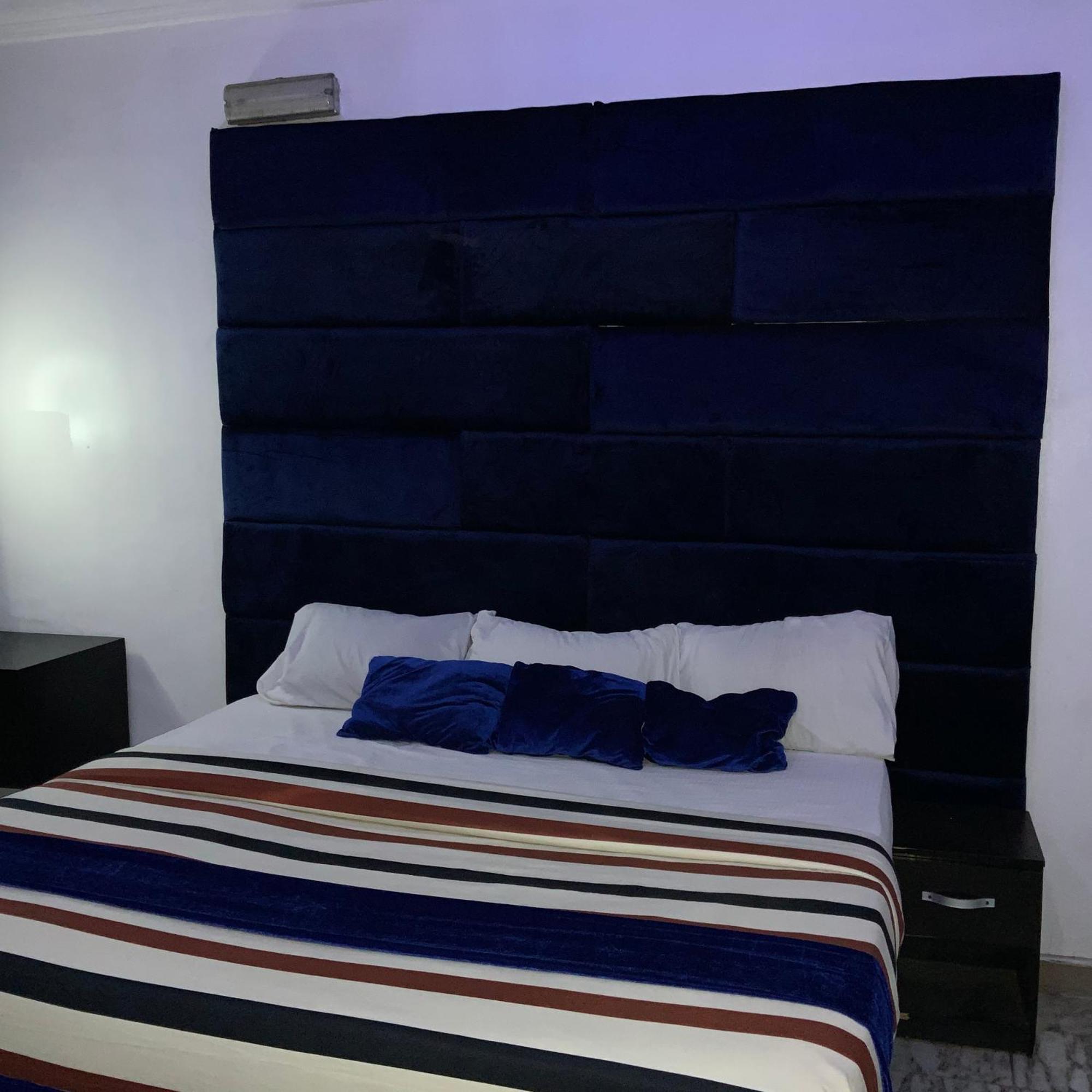 Blue Moon Hotels Victoria Island ลากอส ภายนอก รูปภาพ