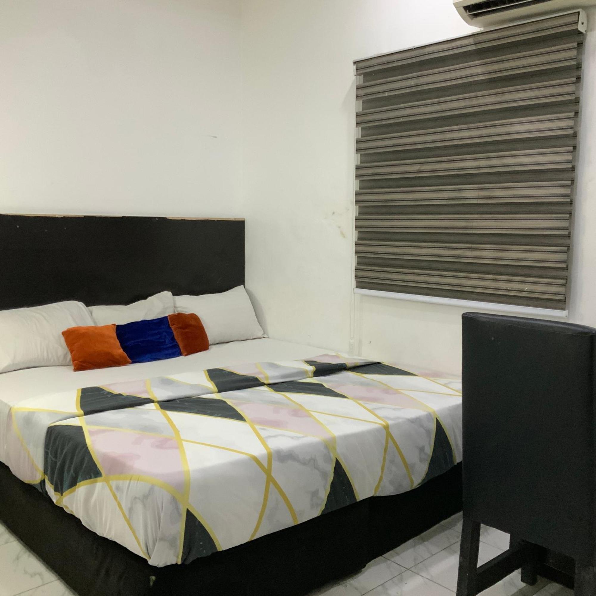 Blue Moon Hotels Victoria Island ลากอส ภายนอก รูปภาพ